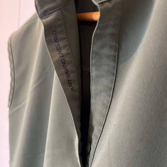 Figs Rafaela Green Oversized Medical Scrub Top Medium - Picture 3 of 6